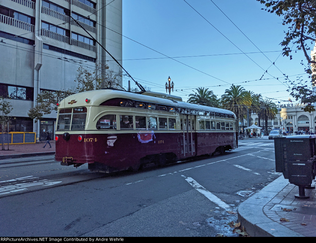 MUNI 1074 heading toward The Embarcadero & the Ferry Building